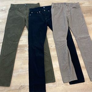 Three Pairs Men’s Gap Slim Fit Corduroy Pants Size 32x36. Black, Green, Grey.